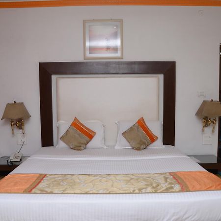 Hotel Rahul Deluxe Nagpur Ngoại thất bức ảnh