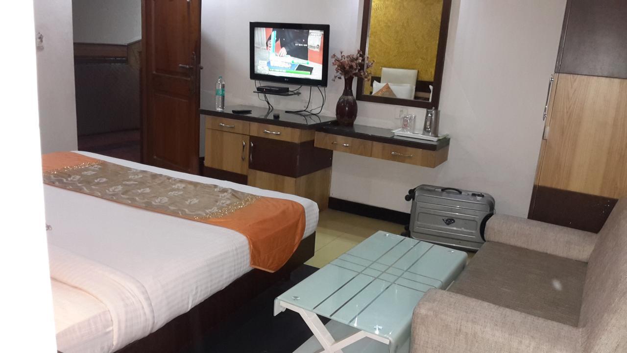 Hotel Rahul Deluxe Nagpur Ngoại thất bức ảnh