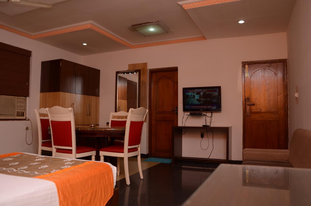 Hotel Rahul Deluxe Nagpur Ngoại thất bức ảnh