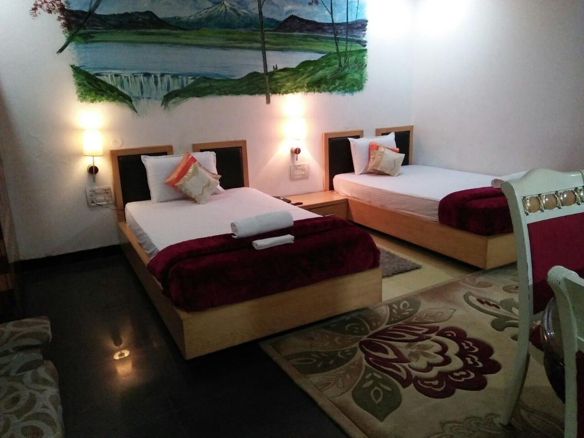 Hotel Rahul Deluxe Nagpur Ngoại thất bức ảnh